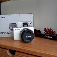 Kamera Canon EOS m10