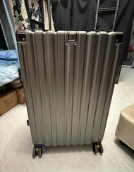 全新28吋鋁框tsa鎖行李箱