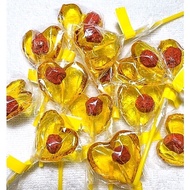 【READY STOCK】Honey Plum Lollipop / Asam Boi Gula-gula 黄心梅棒棒糖/心形酸梅棒棒糖 (2 pcs)