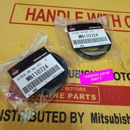 OIL SEAL REAR AXLE INNER/OIL SEAL REAR AXLE INNER TRITON/L200 STRADA/MN110724
