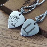 KE68NA Guitar Pick Necklace 2025 World Tour GD Metal Engraving Signature Return of the King KE68NA