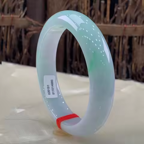 Natural Myanmar A-grade Jade Bracelet Women's Fashion Emerald Green Transparent Jade Bangle Tourism 