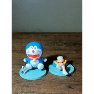 Doraemon action figure contains 2 pieces of fujiko pro code A