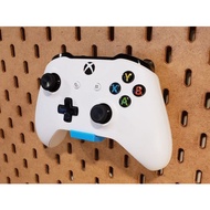 Xbox One / Wii U / PS4 / PS5 Controller Wall Mounts for Ikea Skadis (Playstation 4 &amp; 5)