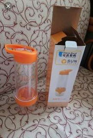 榨橙汁杯 (juice cup)