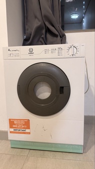 Indesit 英國製 4kg 排氣式乾衣機 IS41V 超細身 上環自取