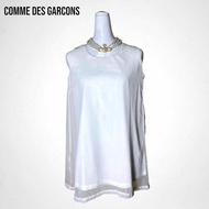 Comme Des Garcons White Cotton เสื้อแขนกุดผ้าคอตตอลสีขาว