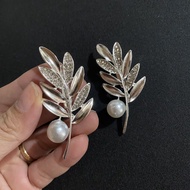 [Real photo] Leaf-shaped brooch + lapel tag