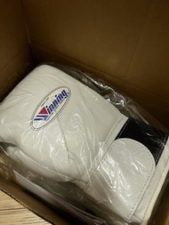 Winning MS-300B Boxing Gloves 10oz White