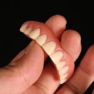 美國原裝進口 lnstant Smile Teeth Small 矽膠假牙貼片 矽膠美齒貼 斷裂零時 拔牙掩飾 門牙隱形