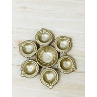 ML21 - Metal Urli Table Decor