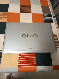 SONY VAIO PCG-51513L 手提電腦,遠古產品,能開機,跟原裝火牛,開機好慢,當零件賣,不設退貨.