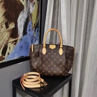 「JL精品代購」 9新 LV老花餃子包