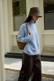 พร้อมส่ง SAC.BKK เสื้อกันหนาวคอเต่า สเวตเตอร์ รุ่น Open Neck Sweater