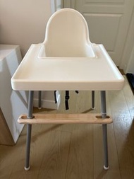 IKEA 宜家兒童餐椅 連木腳踏 blw 自主進食防髒墊  白色圍兜墊（全新）