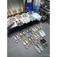 Original 1: 1
Dior Dior Classic Series
Pattern Jacquard Embroidered Bucket Shoes 

Classic logo Embr