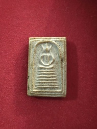 พระสมเด็จคะแนน พิมพ์เกศไชโย 7 ชั้น เนื้อผงน้ำมัน หลวงพ่อกวย วัดโฆสิตาราม จ.ชัยนาท ปี 2515 รับประกันพ