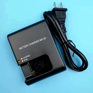 Suitable for Nikon D7000 D7100 D7200 D750 D800 D810 D850 Camera MH-25 Charger