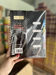 Sổ lò xo phân trang bìa nhựa đen khổ A6 B6 A5 B5 210 trang ruột kẻ ngang.