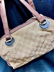 Gucci vintage 皮革緹花側面金屬釦環波士頓包#3 種背法#使用痕跡價格彌補