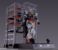 全新現貨啡色盒未開封 Bandai   超合金 橫濱 高達 RX-78 F00 DX GUNDAM FACTORY YOKOHAMA”的“可動高達”在“DX CHOGOKIN ”的冠冕下以約370mm