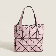 Issey ★ Miyake new New rhombus bag mini small square box four-lattice bag Xiaohongshu fashion mini h