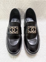 二手 Chanel 黑色厚底樂福鞋 size 36