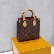LV Sac Plat BB 小號 琴譜包 斜孭袋 男女同款 棕色