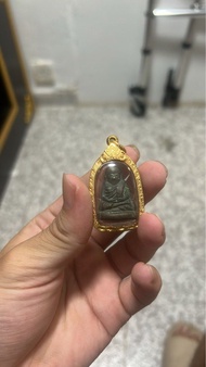 龍婆艮財佛2528爆槍包意金殼