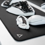 DeltaHub Gaming Desk Mat L