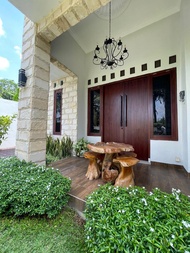 บ้านเดี่ยว 3 ห้องนอน 2 ห้องน้ำส่วนตัว ขนาด 180 ตร.ม. – โกดีน (The W Residence Jogja)