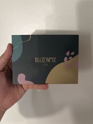 IZ*ONE BLOOM*IZ  Kit Album