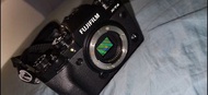 Fujifilm X-T4 Mirrorless Camera with 16mm to 80mm f/4 lens