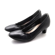 Pierre Cardin รองเท้าผู้หญิง รองเท้าส้นสูง รองเท้าส้นสูงทรง Pump นุ่มสบาย ผลิตจากหนังแท้ สีดำ ไซส์ 36 37 38 39 40 รุ่น 24SD323