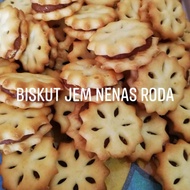 BISKUT JEM NENAS RODA TIMBANG KILO