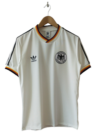 เสื้อบอลย้อนยุค ทีมชาติเยอรมันฟุตบอลโลกปี 1986