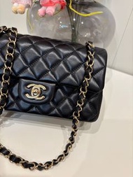 Chanel flap bag A69900 20cm classic mini flap 黑色羊皮金扣100%Authentic, 98%New💎尖沙咀中港城門市