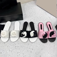 3p sole slippers with camellia anchor beam and luxurious color combination