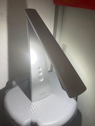 Panasonic LED desk lamp SQ-LD221 枱燈 兒童和孕婦使用