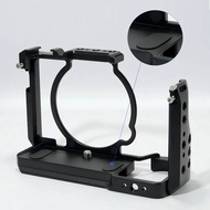 YANZUO Quick Release Camera Cage 1/4 Hole Metal Protective Frame Stabilizer for SONY A7C2 A7CR Camer