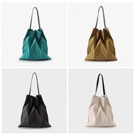 Bag Japan Issey Miyake Canvas Bag Backpack Bag Female Pleated Female Bag Diamond Crossbody Bag Lightweight Tote Bag Handbag