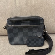 LV棋盤格三合一郵差包