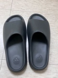Adidas Yeezy slide [dark onyx] 台灣未開賣 us/uk12