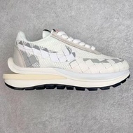 Sacai x Jean Paul Gaultier x Nike VaporWaffle 編織款