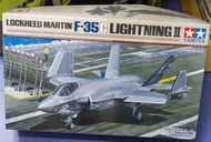全新-新金型-Tamiya-田宮-61127-1/48-Lockheed Martin- F-35C- Lightning II-w/weapon-M-300