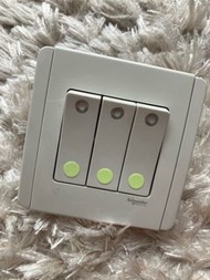 Schneider 三位開關制