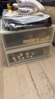 兩桶膠櫃