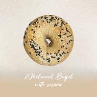 Wholemeal Bagel with Black & White Sesame seeds Traditional Bagel Chewy Bagel, NO OIL NO SUGAR, Fres
