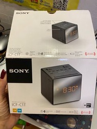 Sony 鬧鐘收音機