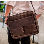กระเป๋า Messenger หนังแท้ Waller รุ่น Arthur สีน้ำตาลเข้ม หนังวัว